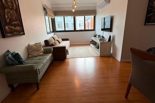 Sala de apartamento para alugar com 2 quartos, 72m² em Moinhos de Vento, Porto Alegre