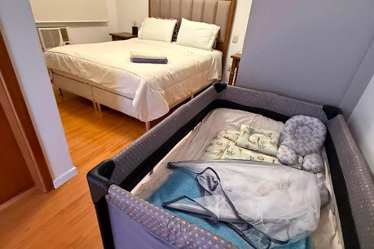 Quarto 1 de apartamento para alugar com 2 quartos, 72m² em Moinhos de Vento, Porto Alegre