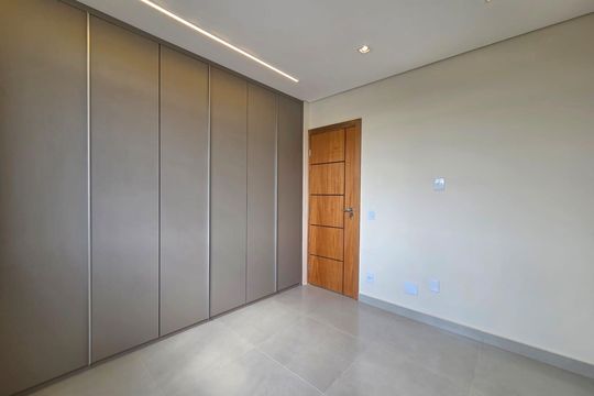 Quarto 2 de apartamento para alugar com 2 quartos, 58m² em Padre Eustáquio, Belo Horizonte