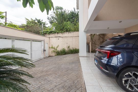 Garagem de casa à venda com 4 quartos, 507m² em Adalgisa, São Paulo