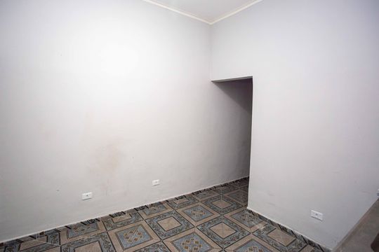 Casa para alugar com 2 quartos, 60m² em Taboão, Diadema