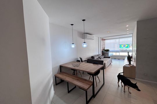 Sala de apartamento à venda com 3 quartos, 76m² em Recreio dos Bandeirantes, Rio de Janeiro