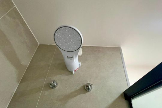 Banheiro da Suíte de kitnet/studio para alugar com 1 quarto, 25m² em Pinheiros, São Paulo