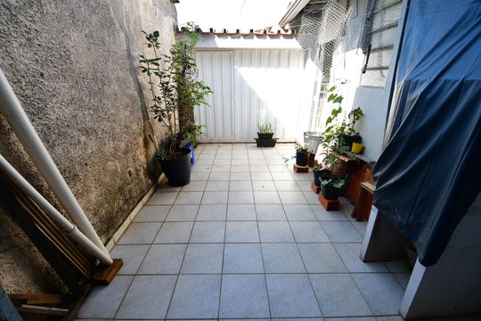 Garagem 1 de casa à venda com 3 quartos, 91m² em Vila Iapi, Campinas