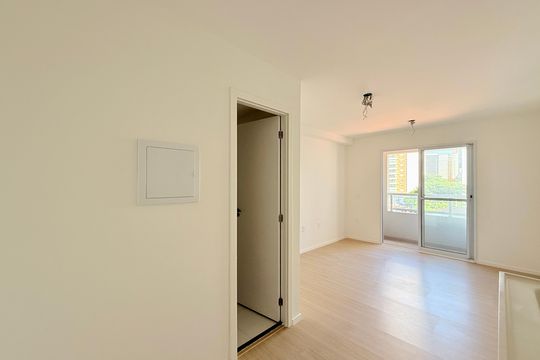 Cozinha de kitnet/studio à venda com 1 quarto, 24m² em Itaim Bibi, São Paulo