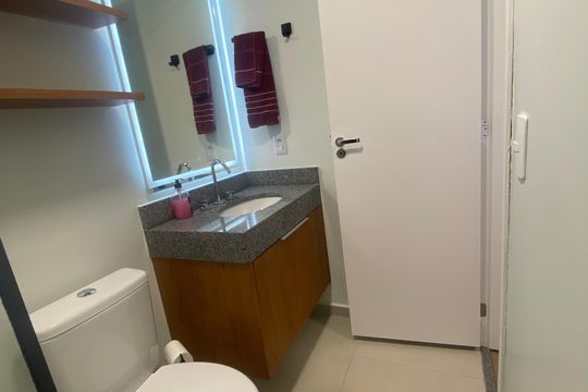 Studio  - Banheiro de kitnet/studio à venda com 1 quarto, 25m² em Butantã, São Paulo