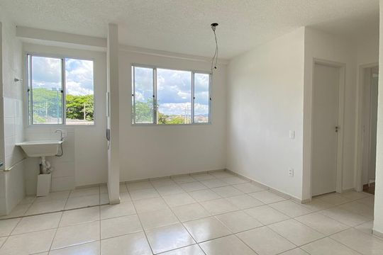 Sala de apartamento para alugar com 2 quartos, 44m² em Jardim dos Comerciários, Belo Horizonte