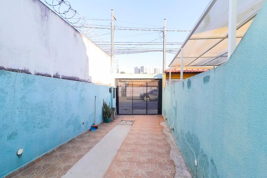 Garagem de casa à venda com 3 quartos, 150m² em Cidade Antônio Estêvão de Carvalho, São Paulo