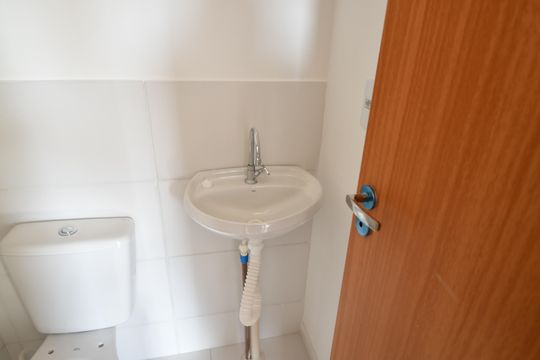 Banheiro de apartamento à venda com 2 quartos, 47m² em Jardim Boa Esperança, Campinas