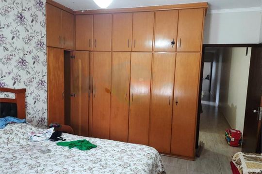 Casa à venda com 3 quartos, 257m² em Parque Terra Nova II, São Bernardo do Campo