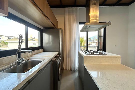 Cozinha  de apartamento para alugar com 2 quartos, 60m² em Lagoa Pequena, Florianópolis