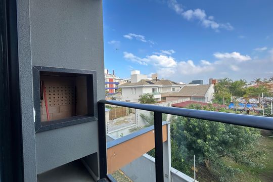 Varanda de apartamento para alugar com 2 quartos, 60m² em Lagoa Pequena, Florianópolis