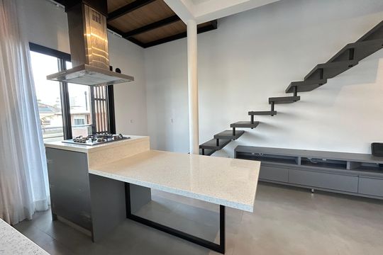 Cozinha  de apartamento para alugar com 2 quartos, 60m² em Lagoa Pequena, Florianópolis