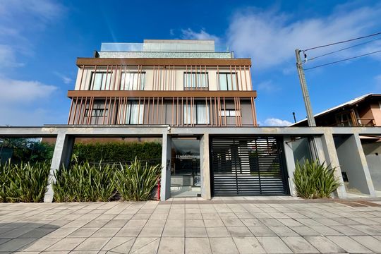 Fachada de apartamento para alugar com 2 quartos, 60m² em Lagoa Pequena, Florianópolis