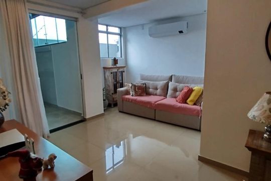 Apartamento à venda com 3 quartos, 150m² em Cabral, Contagem