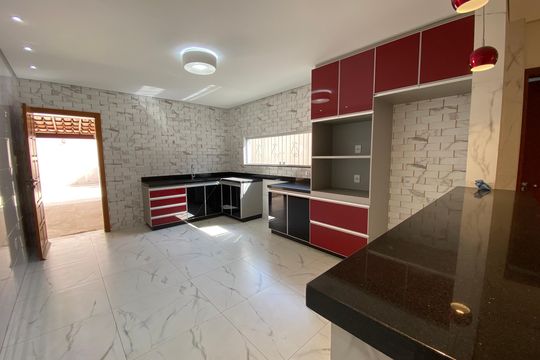 Casa à venda com 3 quartos, 236m² em Paquetá, Belo Horizonte
