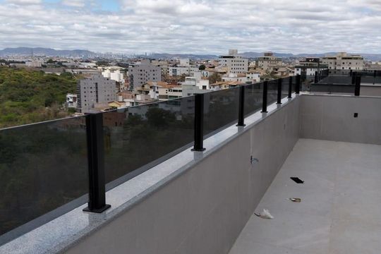Apartamento à venda com 3 quartos, 160m² em Cabral, Contagem