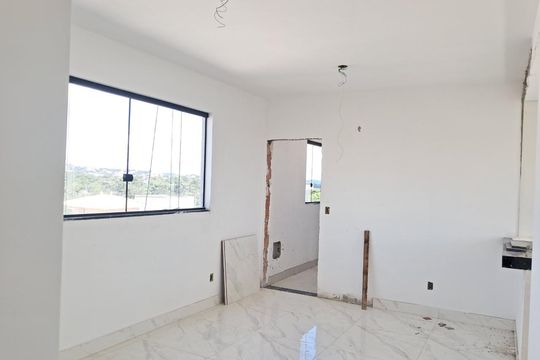 Apartamento à venda com 3 quartos, 80m² em Europa, Contagem