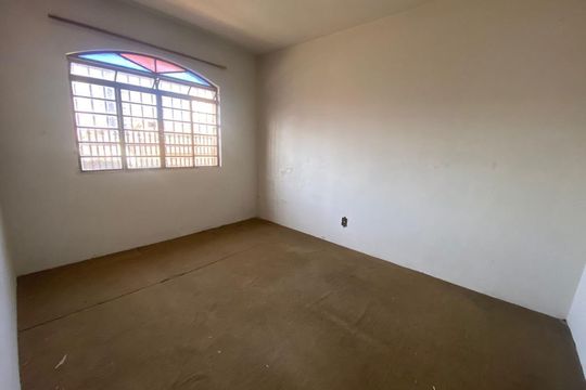 Casa à venda com 4 quartos, 160m² em Castelo, Belo Horizonte
