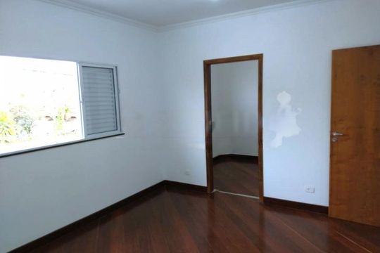 Casa à venda com 3 quartos, 300m² em Campo Belo, São Paulo
