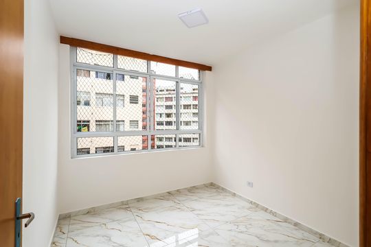 Quarto de kitnet/studio para alugar com 1 quarto, 35m² em Liberdade, São Paulo