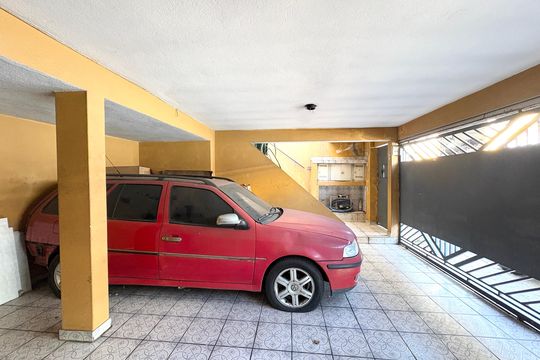 Garagem de casa à venda com 4 quartos, 280m² em Itaberaba, São Paulo