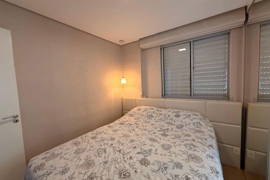 Quarto de apartamento à venda com 2 quartos, 60m² em Buritis, Belo Horizonte
