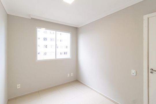 Quarto 2 de apartamento para alugar com 2 quartos, 42m² em Jardim Boa Vista (zona Oeste), Osasco