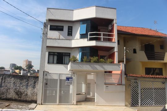 Fachada de casa à venda com 3 quartos, 379m² em Santa Maria, São Caetano do Sul