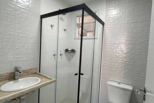 Banheiro de apartamento para alugar com 3 quartos, 84m² em Jardim Vera Cruz, Sorocaba