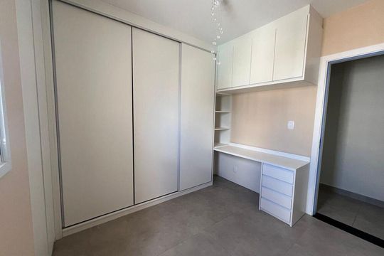 Quarto de apartamento para alugar com 3 quartos, 84m² em Jardim Vera Cruz, Sorocaba