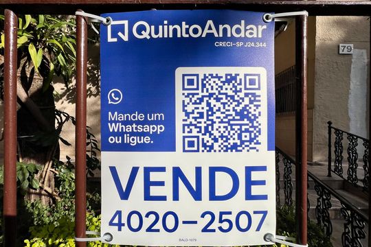 Placa de apartamento à venda com 2 quartos, 50m² em Alto de Pinheiros, São Paulo