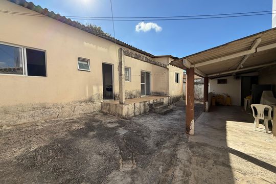 Área externa de casa para alugar com 2 quartos, 300m² em Sagrada Família, Belo Horizonte