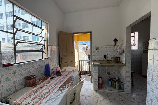 Cozinha de casa à venda com 2 quartos, 300m² em Sagrada Família, Belo Horizonte