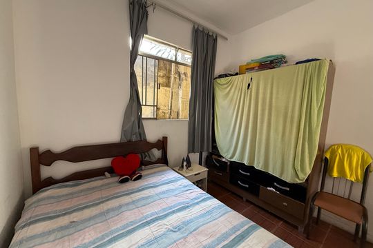 Quarto de casa para alugar com 2 quartos, 300m² em Sagrada Família, Belo Horizonte