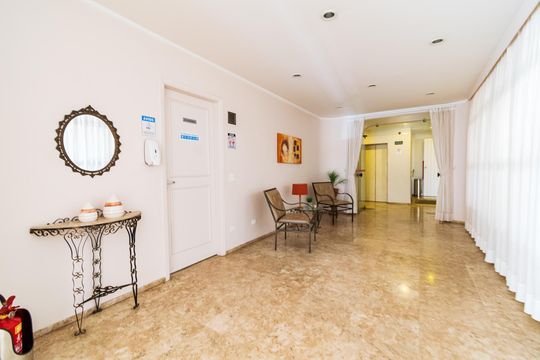Hall de Entrada de apartamento para alugar com 1 quarto, 65m² em Vila Clementino, São Paulo