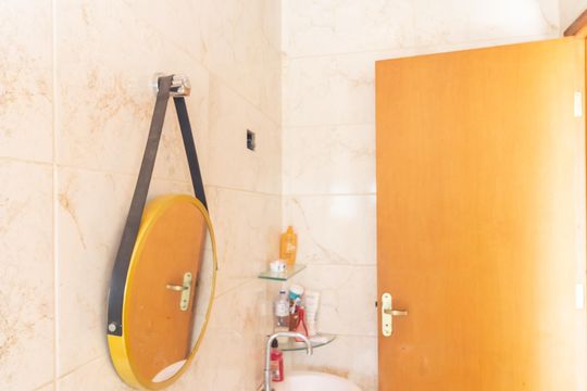 Banheiro da Suíte de casa à venda com 1 quarto, 234m² em Lajeado, São Paulo
