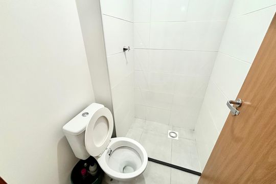 Banheiro de apartamento para alugar com 2 quartos, 45m² em Lageado, Ferraz de Vasconcelos