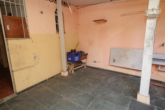 Área externa de casa para alugar com 6 quartos, 352m² em Campo Grande, Rio de Janeiro