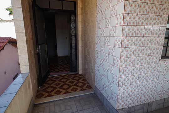 Varanda de casa para alugar com 6 quartos, 352m² em Campo Grande, Rio de Janeiro