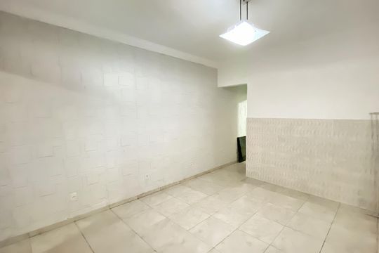 Sala  de casa para alugar com 1 quarto, 60m² em Jardim Keralux, São Paulo