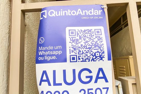 Placa de casa para alugar com 1 quarto, 60m² em Jardim Keralux, São Paulo