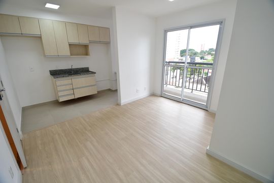 Sala de apartamento para alugar com 2 quartos, 52m² em Conceicao, Campinas