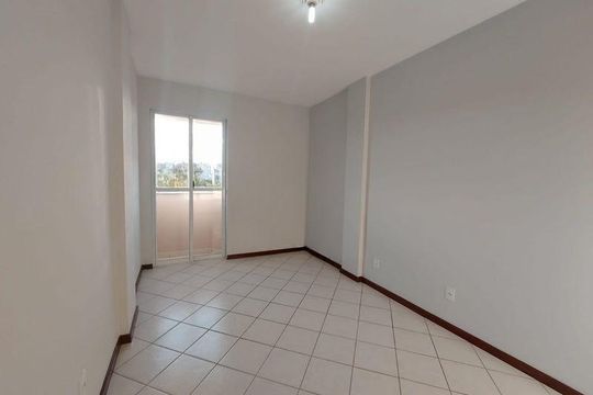 Quarto 2 de apartamento para alugar com 2 quartos, 61m² em Jardim Atlântico, Florianópolis