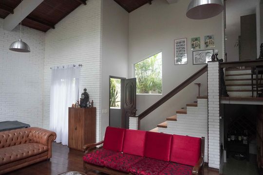 Sala de casa à venda com 2 quartos, 327m² em Jardim Rancho Alegre, Barueri