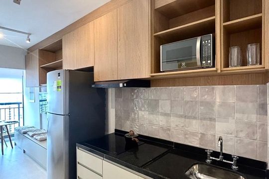 Cozinha de apartamento à venda com 1 quarto, 28m² em Indianópolis, São Paulo