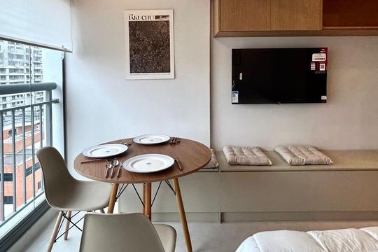 Sala de jantar de apartamento à venda com 1 quarto, 28m² em Indianópolis, São Paulo
