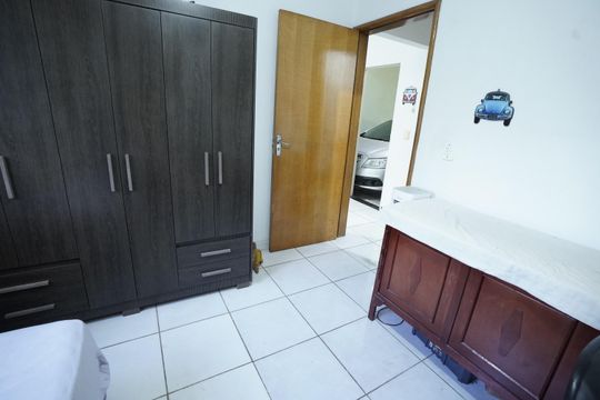 Casa à venda com 2 quartos, 180m² em Jardim Marques de Abreu, Goiânia