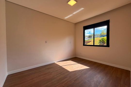 Quarto 1 de casa de condomínio à venda com 3 quartos, 230m² em Casa Branca, Brumadinho