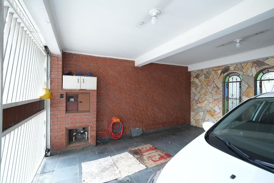 Garagem de casa à venda com 3 quartos, 212m² em Vila Camilópolis, Santo André
